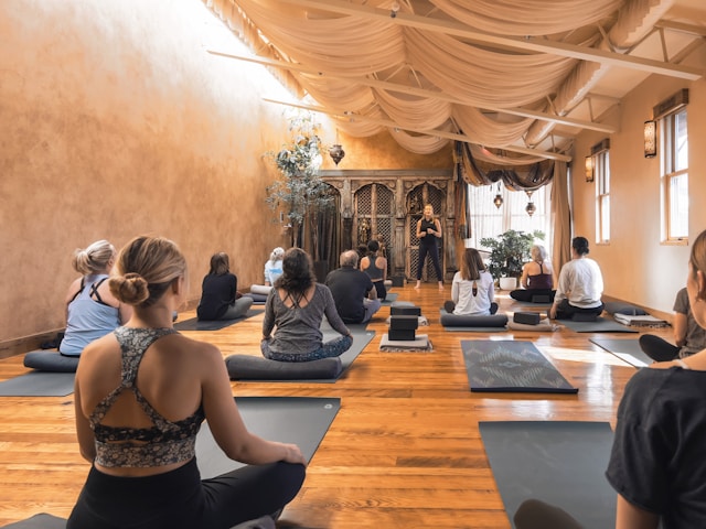 Rise & Flow: Morning Vinyasa